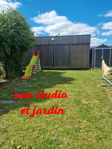 À vendre - Maison individuelle, 6 pièces située à Tours (37100)