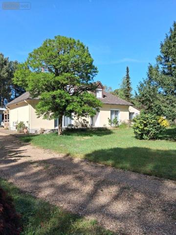 Maison à vendre à La Flèche dans la Sarthe (72200), ref : 477   
la fleche