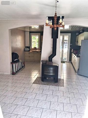Maison à vendre à La Flèche dans la Sarthe (72200), ref : 477   
la fleche