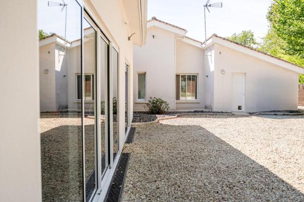 EXCLUSIVITÉ VILLA D'ARCHITECTE ENVIRONNEMENT PRIVILÉGIÉ