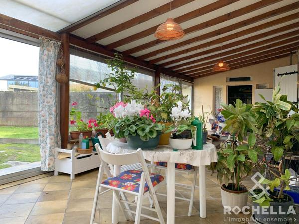 Maison 107m2, 3/4chambres, grand jardin, garage attenant, dépendance.