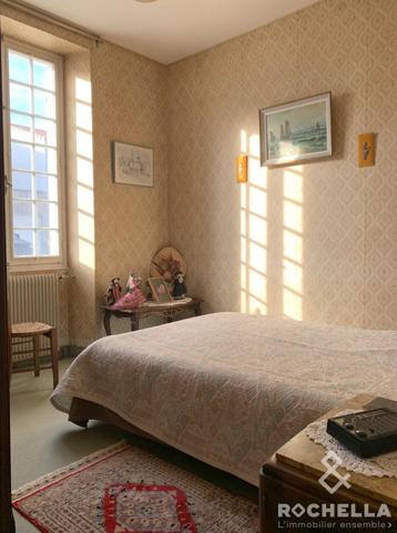 Maison 107m2, 3/4chambres, grand jardin, garage attenant, dépendance.