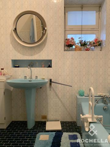 Maison 107m2, 3/4chambres, grand jardin, garage attenant, dépendance.