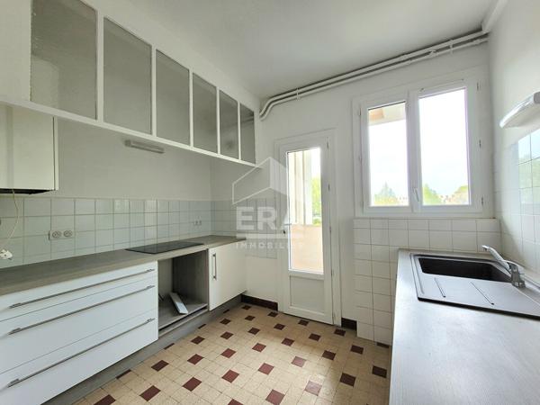 LOCATION PAU : Appartement T4 de 133M²  avec parking et balcon