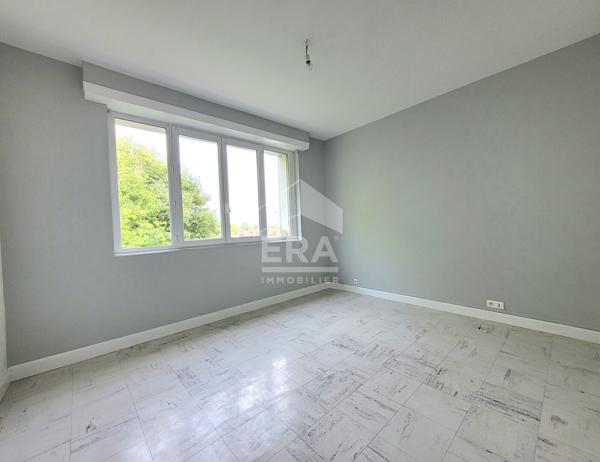 LOCATION PAU : Appartement T4 de 133M²  avec parking et balcon
