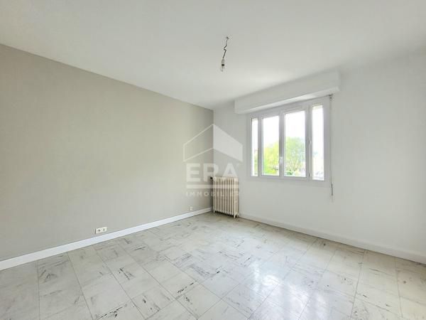 LOCATION PAU : Appartement T4 de 133M²  avec parking et balcon