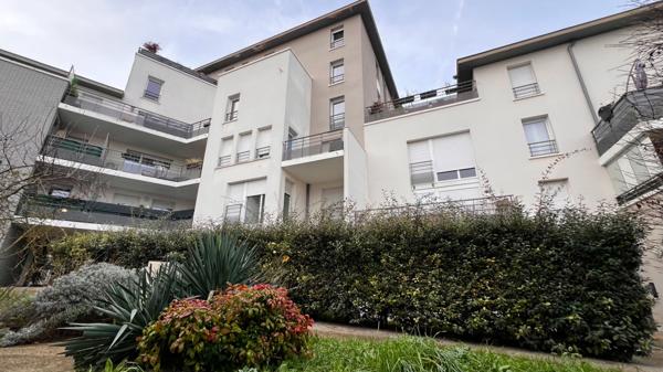 Appartement Corbeil Essonnes 2 pièce(s) 44.60 m2