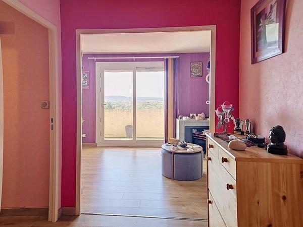 Appartement lumineux 2 chambres, grand balcon et box fermé
