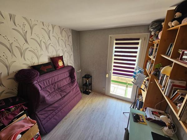 Appartement lumineux 2 chambres, grand balcon et box fermé