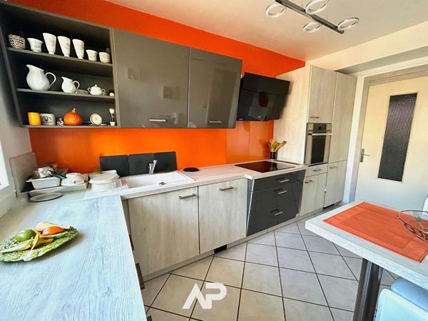 Maison familiale - jardin à Châtelaillon-Plage €497 659 ** - Référence MR640ED