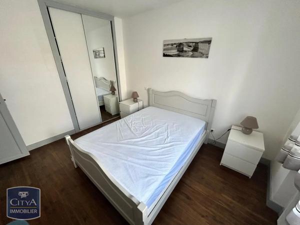 Appartement à louer 2 pièces 44.17m² Cholet (49300)