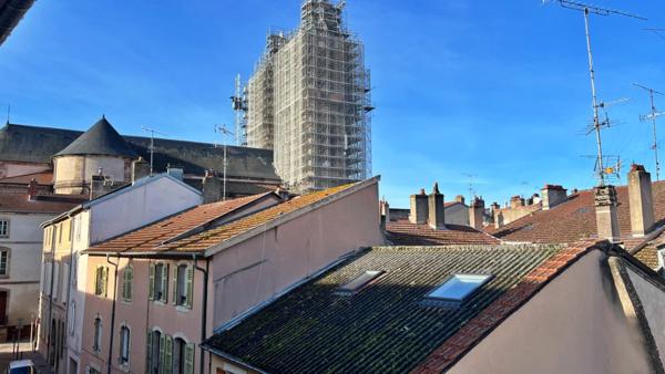 Immeuble à vendre à Lunéville (54), 2 appartements, garages, caves et greniers