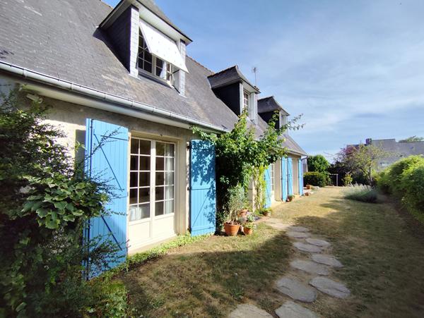 Cadre enchanteur à Dinan - Maison de plain-pied, jardin clos, vue sur le château