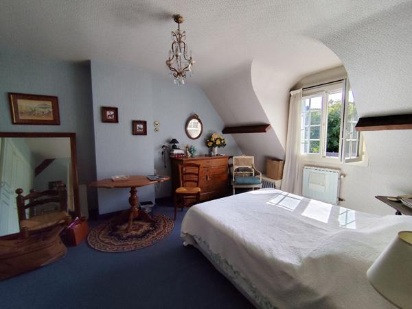 Cadre enchanteur à Dinan - Maison de plain-pied, jardin clos, vue sur le château