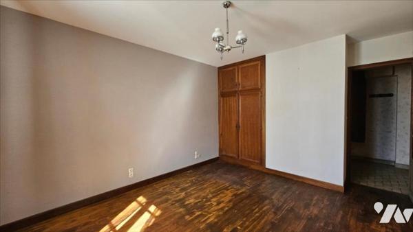 LE GAULT DU PERCHE CORPS DE FERME SUR 1906m²