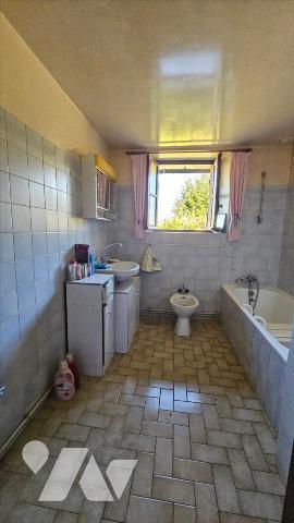 LE GAULT DU PERCHE CORPS DE FERME SUR 1906m²