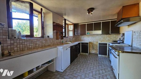 LE GAULT DU PERCHE CORPS DE FERME SUR 1906m²