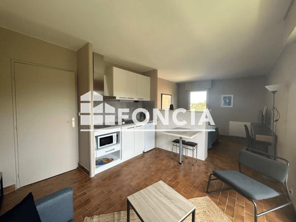 Location Studio 29.75 m² - AVENUE GEORGES POMPIDOU Uzes 30700