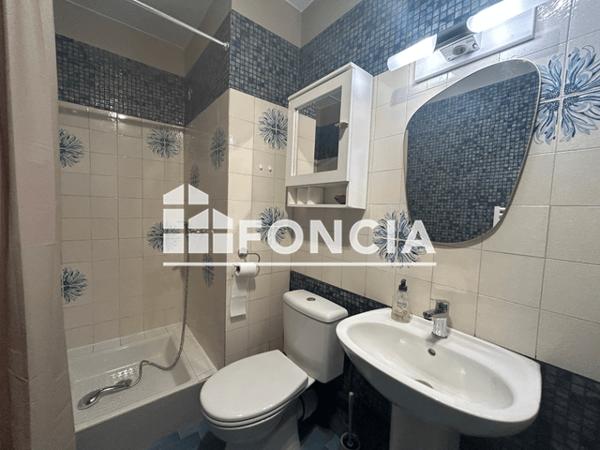 Location Studio 29.75 m² - AVENUE GEORGES POMPIDOU Uzes 30700
