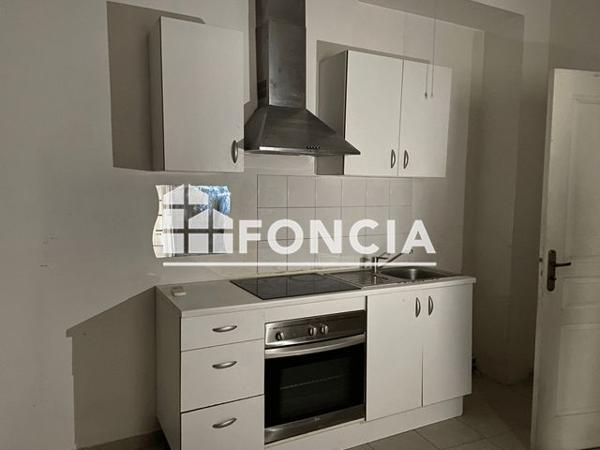 Location Local commercial 1 pièce 32.77 m² - ROUTE NATIONALE 98 Port Grimaud 83310