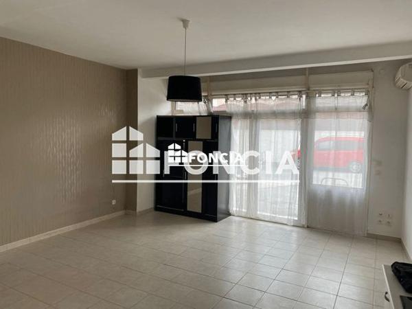 Location Local commercial 1 pièce 32.77 m² - ROUTE NATIONALE 98 Port Grimaud 83310