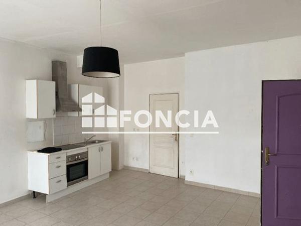 Location Local commercial 1 pièce 32.77 m² - ROUTE NATIONALE 98 Port Grimaud 83310