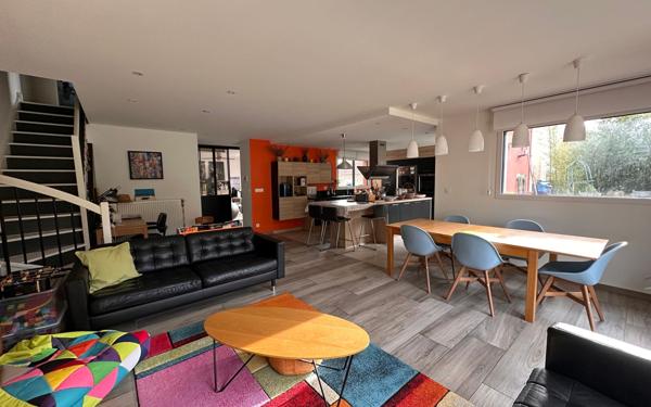 Maison à louer    6 pièces •  Épinay-sur-Orge