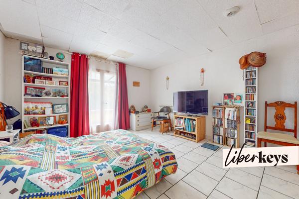 Maison T4 (144m²) + T2 (42m²) + garage (45m²) sur 2159m² constructible I Rougiers