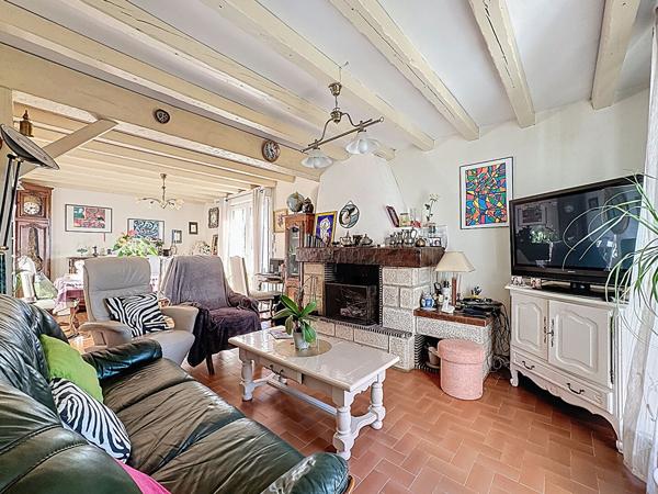 Belle maison familiale avec sous-sol total et accès indépendant à l'étage sur Hillion