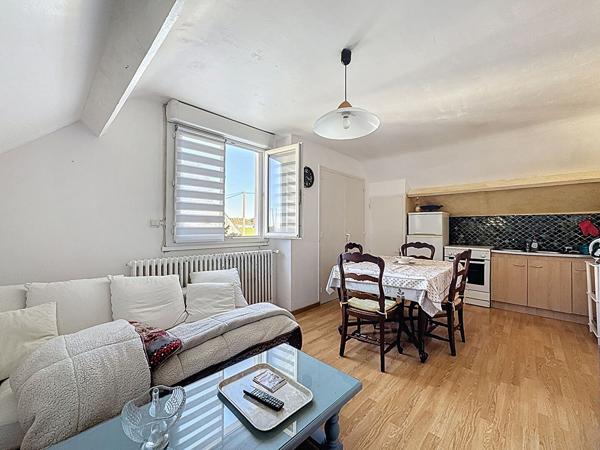 Belle maison familiale avec sous-sol total et accès indépendant à l'étage sur Hillion