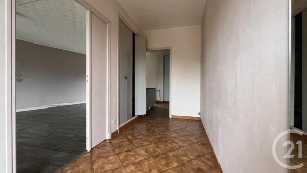 Appartement T4 à vendre  4 pièces - 97,97 m2 CALMELS ET LE VIALA - 12