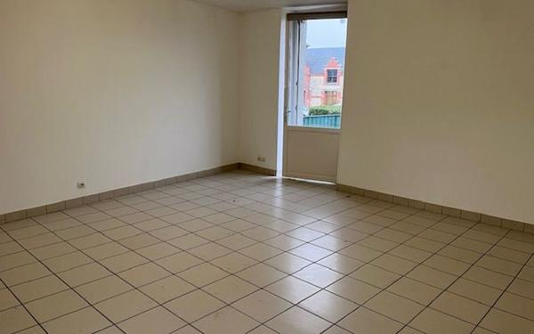 Maison à louer    4 pièces •  Festieux