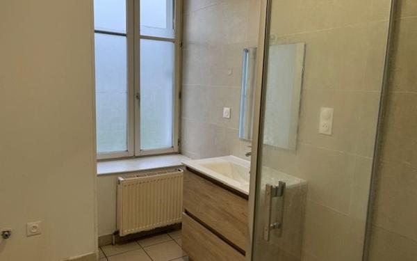 Maison à louer    4 pièces •  Festieux