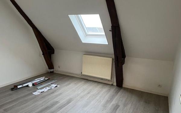 Maison à louer    4 pièces •  Festieux