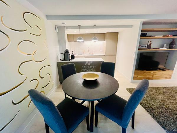 "Versailles Clagny" Élégant 2 pièces meublé au sein d'une propriété privée sécurisée ! Loyer 1 395 €/mois charges comprises **  - Référence  27444
