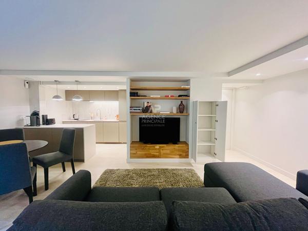"Versailles Clagny" Élégant 2 pièces meublé au sein d'une propriété privée sécurisée ! Loyer 1 395 €/mois charges comprises **  - Référence  27444