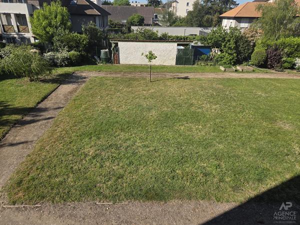 Appartement Rueil Malmaison 4 pièce(s) 64.24 m2 Loyer 1 590 €/mois charges comprises **  - Référence  19835