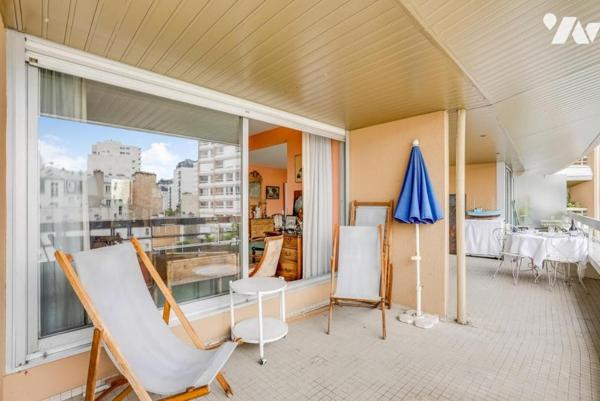 APPARTEMENT 5 PIECES TERRASSE CAVE PARKING