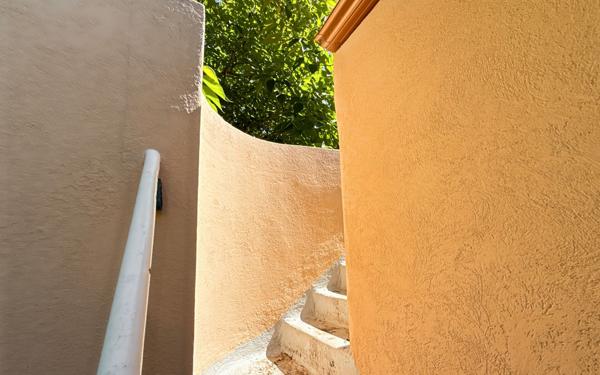 Maison à vendre    8 pièces •  Antibes