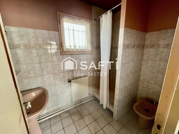 Talence Plume la Poule - maison de 180m2 à rénover, 4 chambres, jardin, garage