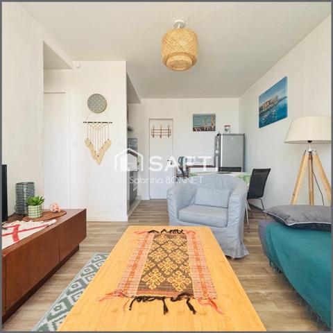 Appartement au rez-de-chaussée, 200 mètres de la plage.