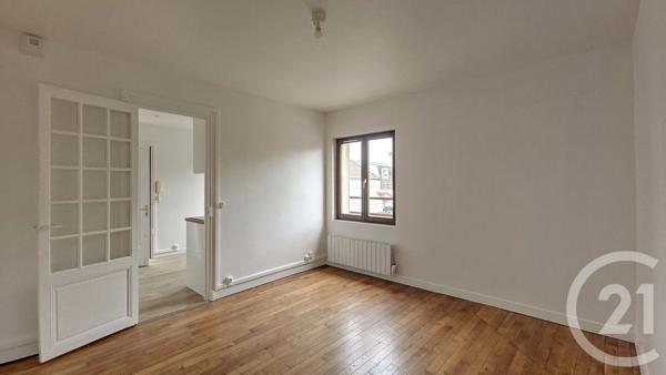 Appartement F2 à vendre  2 pièces - 38,39 m 2   LE BOURGET  - 93