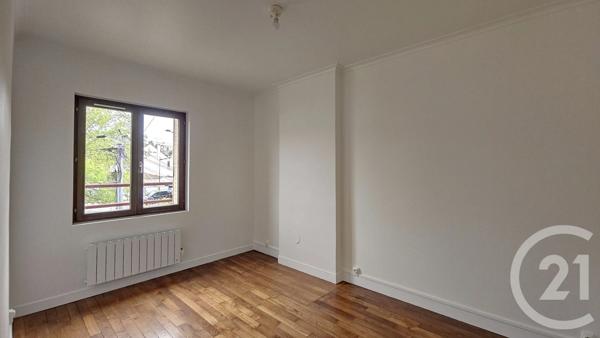 Appartement F2 à vendre  2 pièces - 38,39 m 2   LE BOURGET  - 93