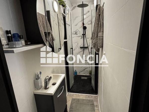 Location Maison 5 pièces 101.4 m² - 20 RUE PIERRE ET MARIE CURIE Ouveillan 11590