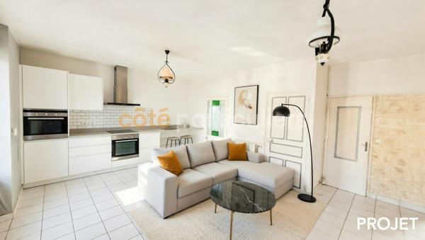 Vente
                Maison73,31 m² - 4 Pièces -
                    L AIGUILLON LA PRESQU ILE (85460)