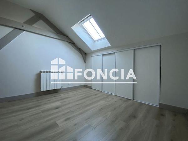 Location Appartement 4 pièces 96.4 m² - 71 RUE CONDORCET Poitiers 86000