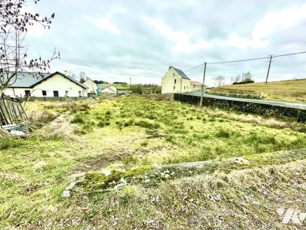 A VENDRE CORPS DE FERME A RENOVER - SARROUL 48200