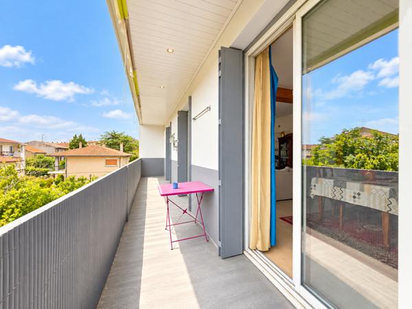 Appartement
         4 pièces
        - 84 m² 127 000 €*