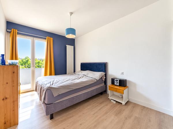 Appartement
         4 pièces
        - 84 m² 127 000 €*