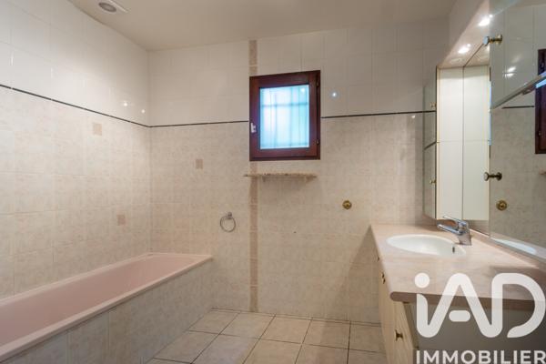 Maison à vendre 6 pièces 118 m² Ayguesvives